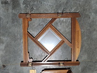 Lot 141 - duo oude kapstokken met spiegel - wandbevestiging - afbeelding 2 van  3