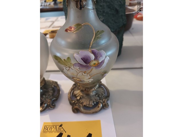Lot 141 - koppel art nouveau sierkannen - afbeelding 4 van  5