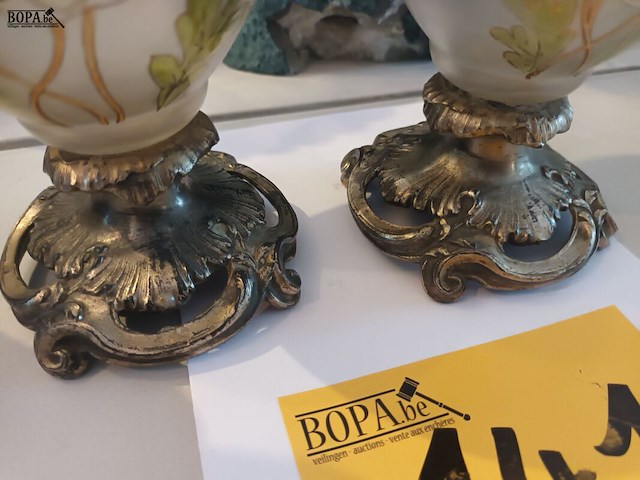 Lot 141 - koppel art nouveau sierkannen - afbeelding 5 van  5