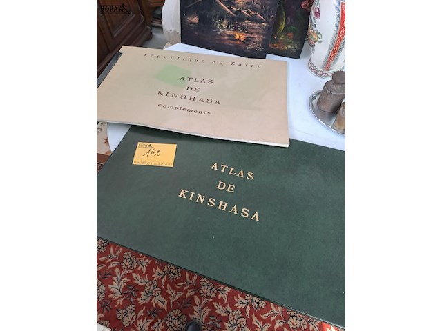 Lot 142 - atlas van kinshasa uit 1975, 444 pagina's, afm 62*41 - 2 del - afbeelding 1 van  3