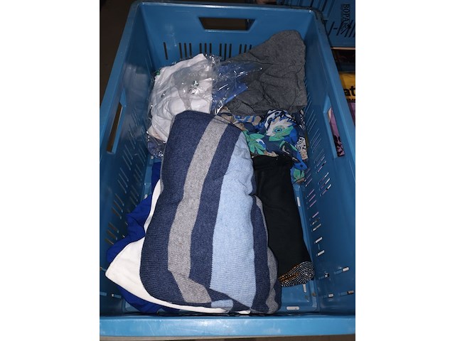 Lot 142 - dameskledij. 27 stuks - afbeelding 2 van  5