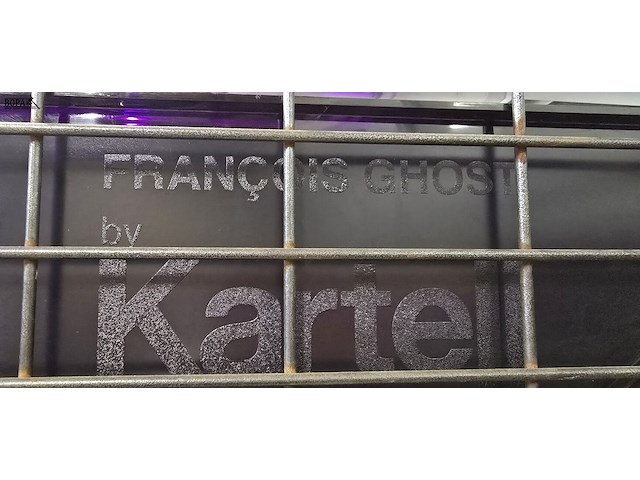 Lot 142 - design spiegel getekend kartell - afbeelding 3 van  4