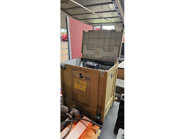 Lot 142 - freesmachine festo of 900 e-set - afbeelding 4 van  6