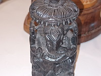 Lot 142 - houten beelden en decoratie. 8 stuks - afbeelding 6 van  6