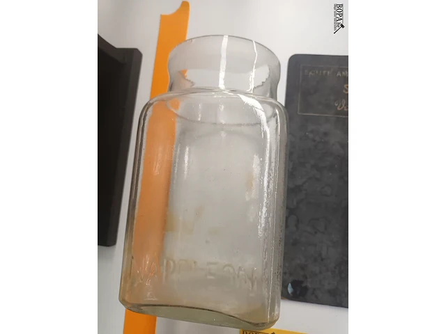 Lot 142 - reclame items. 2 stuks - afbeelding 3 van  4