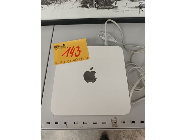 Lot 143 - appel timecapsule - afbeelding 1 van  3