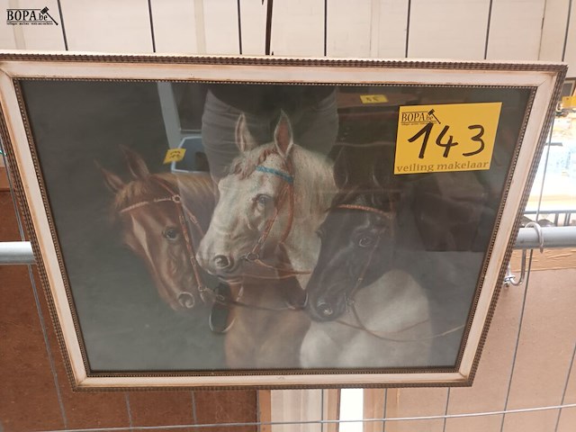 Lot 143 - kader 3 paarden - afbeelding 1 van  3