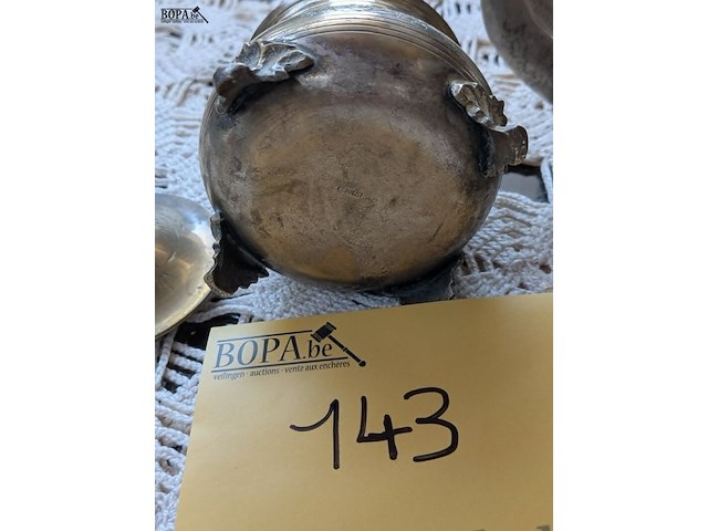 Lot 143 - lot koperen thee servies - afbeelding 3 van  3