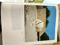 Lot 143 - music in stone ..great sculpture gardens of the world - afbeelding 6 van  7
