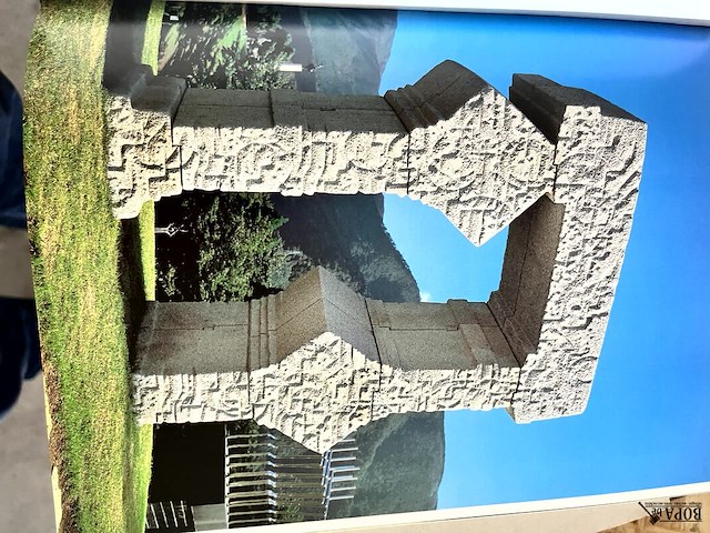 Lot 143 - music in stone ..great sculpture gardens of the world - afbeelding 7 van  7
