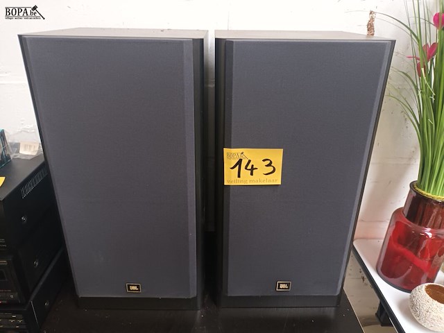 Lot 143 - muziekboxen ubl. 2 stuks - afbeelding 1 van  4