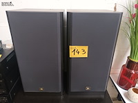 Lot 143 - muziekboxen ubl. 2 stuks - afbeelding 1 van  4