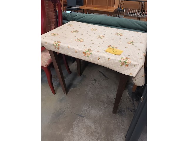 Lot 143 - retro tafel met lade - afbeelding 4 van  4