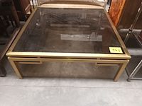 Lot 143 - salontafel stijl belgochrome