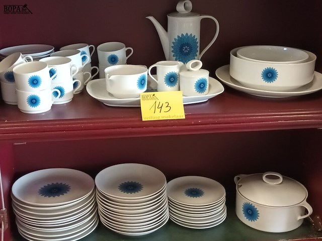 Lot 143 - vintage servies eschenbach - afbeelding 1 van  8