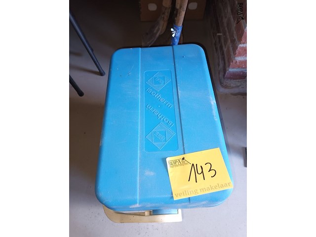 Lot 143 - vuilnisbak en frigobox campingaz - afbeelding 3 van  4