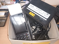 Lot 144 - betaalterminal en wifibooster - afbeelding 2 van  3