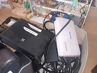 Lot 144 - betaalterminal en wifibooster - afbeelding 3 van  3
