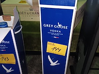 Lot 144 - fles grey goose vodka van 6 liter - afbeelding 4 van  4