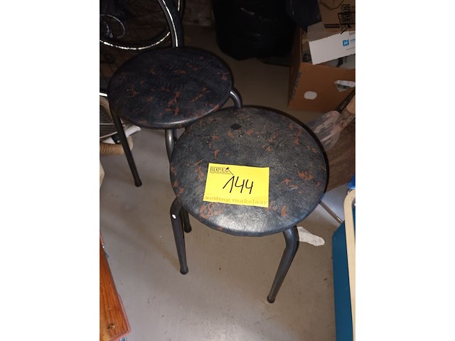 Lot 144 - krukje. 2 stuks - afbeelding 3 van  3