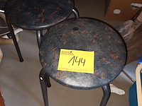 Lot 144 - krukje. 2 stuks - afbeelding 3 van  3