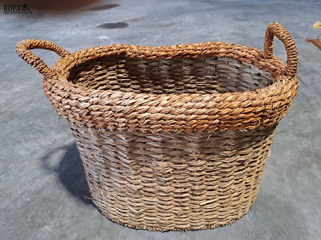 Lot 144 - rieten manden - 2 stuks - afbeelding 3 van  3