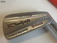 Lot 144 - vintage golf clubs wilson. 6 stuks - afbeelding 2 van  4