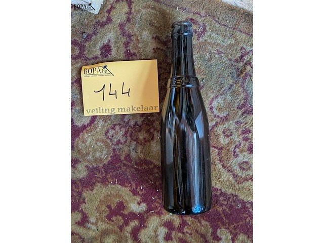 Lot 144 - westmalle bierkratten - afbeelding 2 van  4
