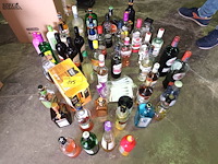 Lot 145 - aangebroken flessen drank. 45 stuks - afbeelding 1 van  5