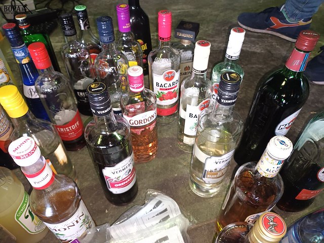 Lot 145 - aangebroken flessen drank. 45 stuks - afbeelding 3 van  5