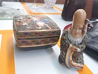 Lot 145 - japanse decoratie. 2 stuks - afbeelding 2 van  5