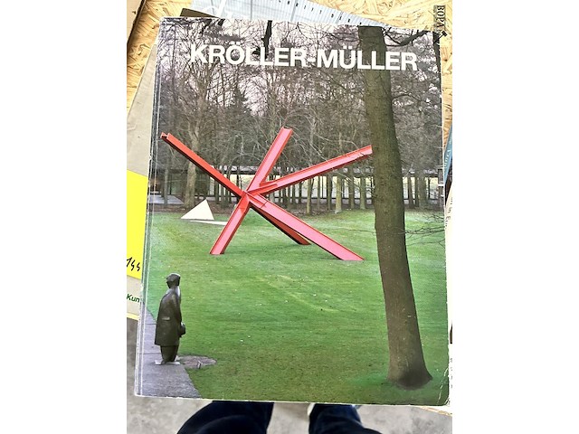 Lot 145 - krôller-muller , honderd jaar bouwen en verzamelen - afbeelding 1 van  5