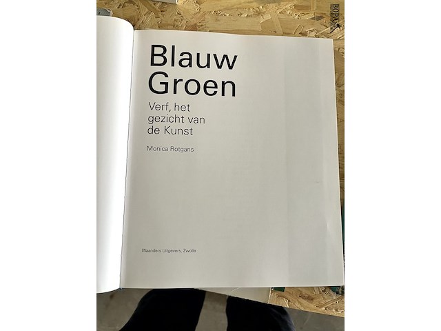 Lot 146 - blauw groen , verff het gezicht van de kunst - afbeelding 2 van  7