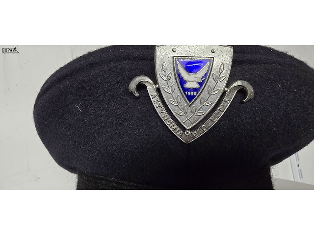 Lot 146 - cyprus 1 kepie - afbeelding 3 van  3