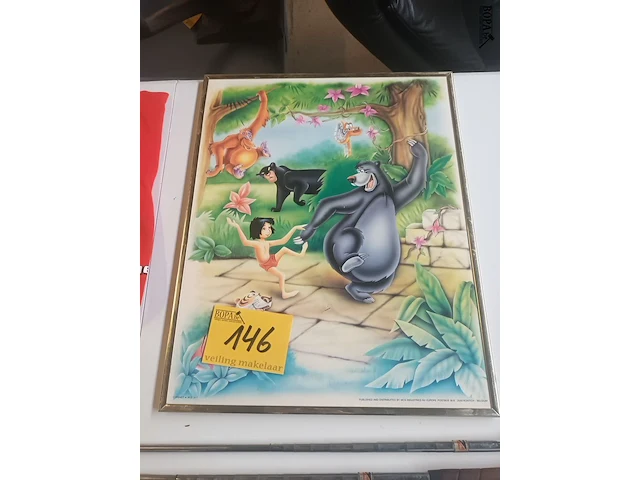 Lot 146 - disney poster in kader - afbeelding 1 van  4