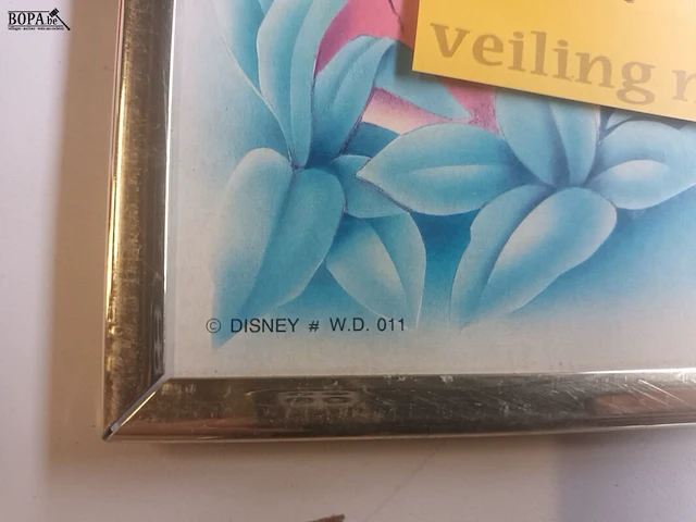 Lot 146 - disney poster in kader - afbeelding 3 van  4