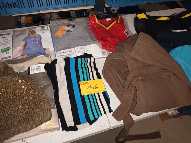 Lot 146 - kledij dames en heren. 20 stuks - afbeelding 1 van  5
