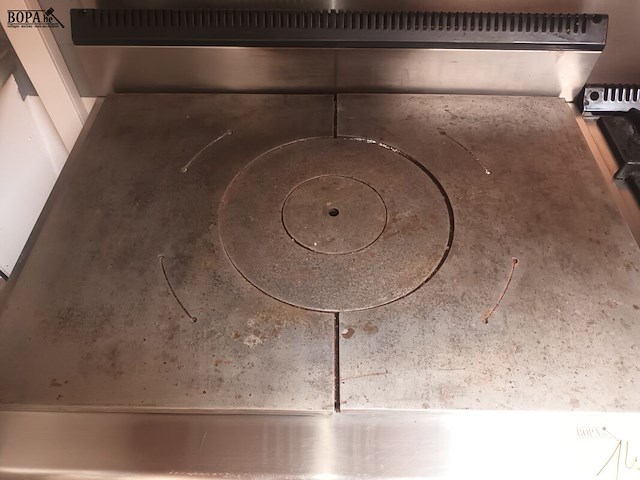 Lot 146 - professionele gasbakplaat olis - afbeelding 2 van  4