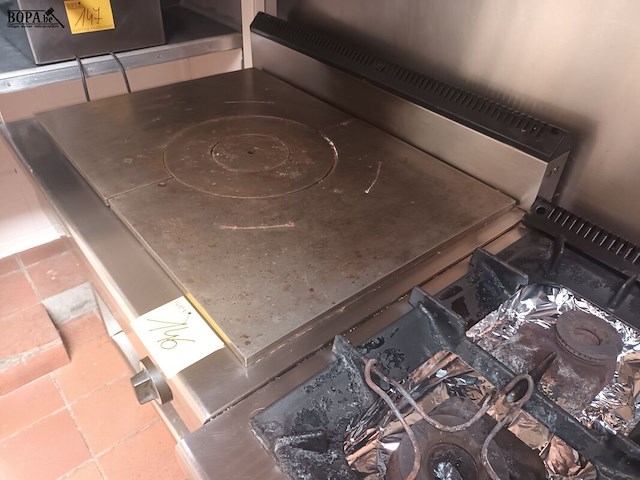 Lot 146 - professionele gasbakplaat olis - afbeelding 3 van  4