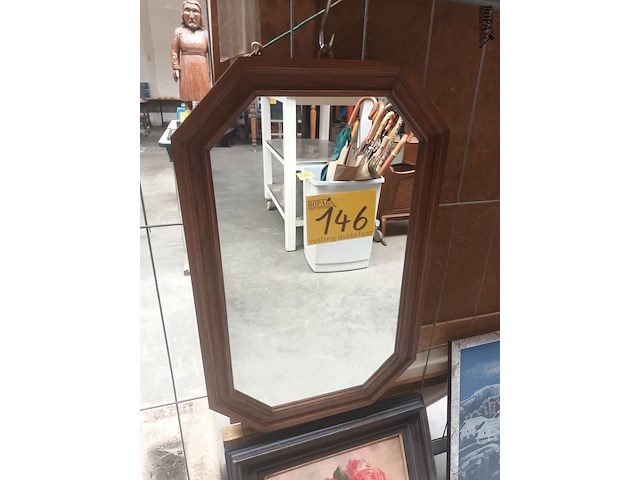 Lot 146 - spiegel - afbeelding 1 van  3