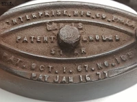 Lot 147 - antieke strijkijzers. 2 stuks - afbeelding 5 van  5
