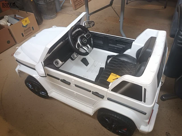 Lot 147 - kinderauto mercedes amg g63 - afbeelding 4 van  6