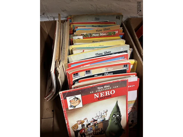 Lot 147 - lot strips 'nero' - afbeelding 1 van  2
