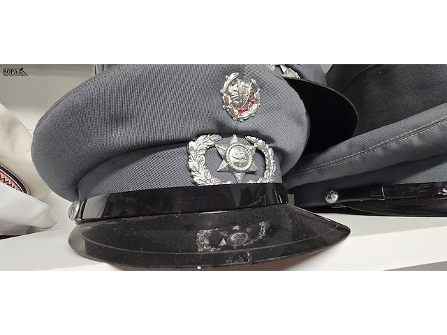 Lot 147 - portugal 3 kepies + 1 schuitje - afbeelding 2 van  5