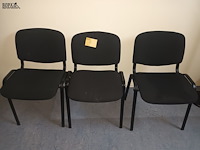 Lot 147 - stoel. 3 stuks - afbeelding 1 van  2