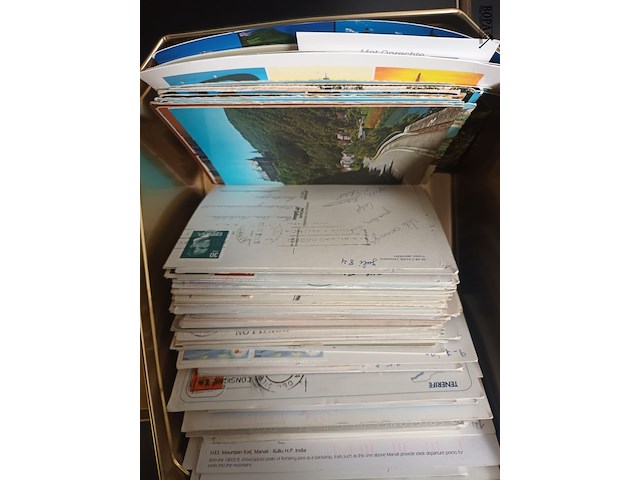 Lot 148 - blikken doos met postkaarten - afbeelding 5 van  5