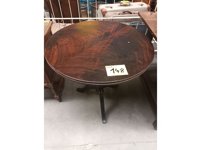 Lot 148 - rond tafeltje - afbeelding 5 van  5