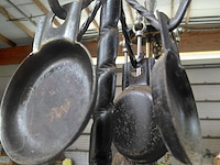 Lot 149 - haardset koper en smeedijzer - afbeelding 2 van  4