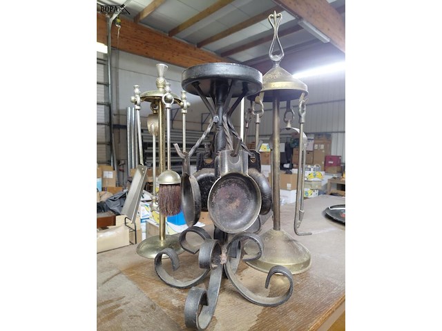 Lot 149 - haardset koper en smeedijzer - afbeelding 3 van  4