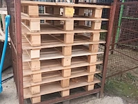 Lot 149 - houten palletten. 45 stuks